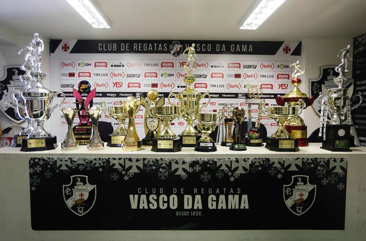 Gigante da Colina: Os Três Maiores Títulos na História Gloriosa do Vasco da Gama