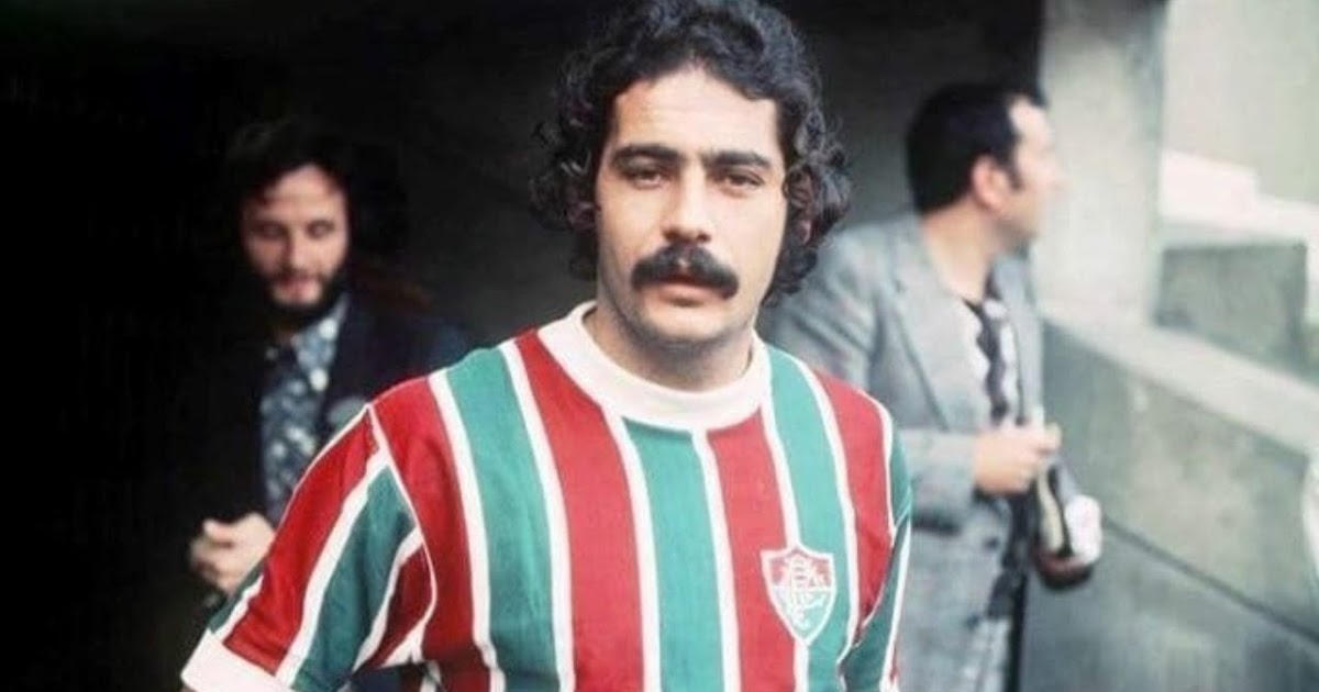 Rivelino: A Lenda do Futebol no Fluminense