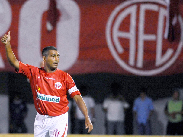 Romário Retorna aos Gramados